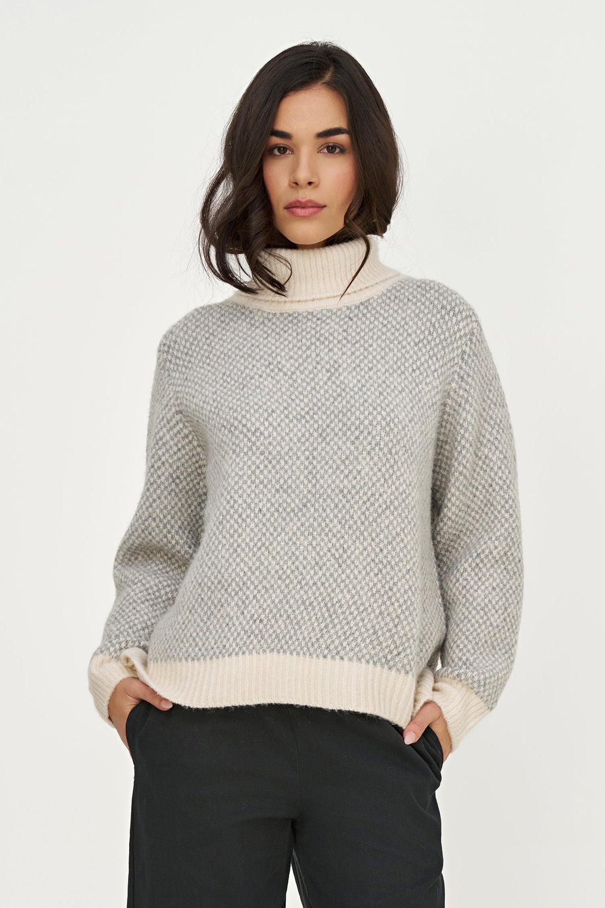 Women's Novelty Knit Color-Block Turtleneck Sweater